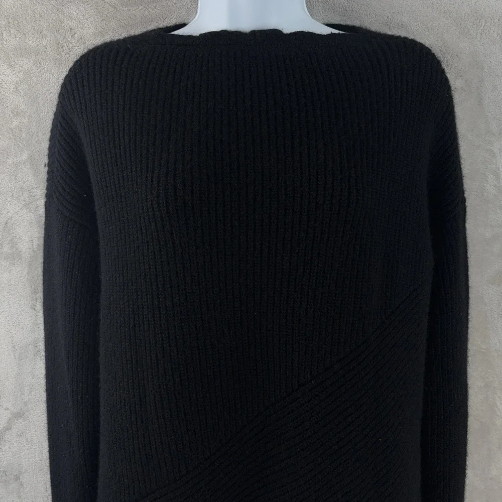 Brochu Walker Sweater‎ Womens Size Small Black Asymmetrical Hem Knit Pullover